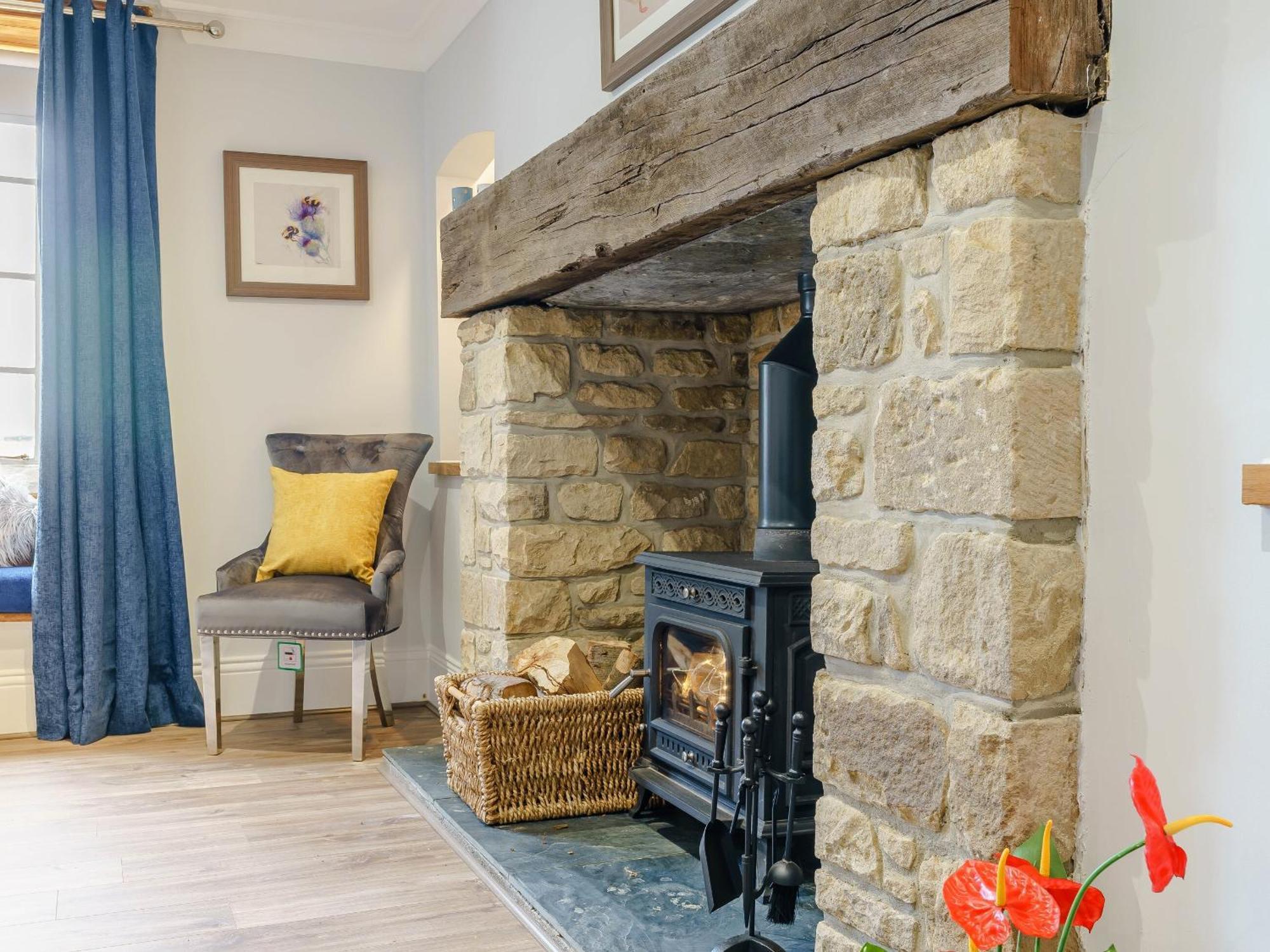 Whittle Dene Reservoir House Villa Wall Houses Bagian luar foto